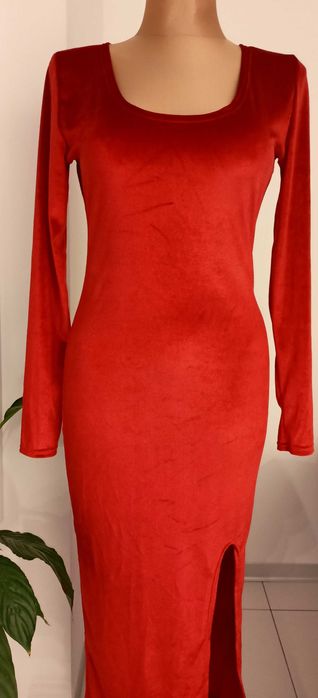 Sukienka wieczorowa z aksamitu klasyczna czerwień r. L