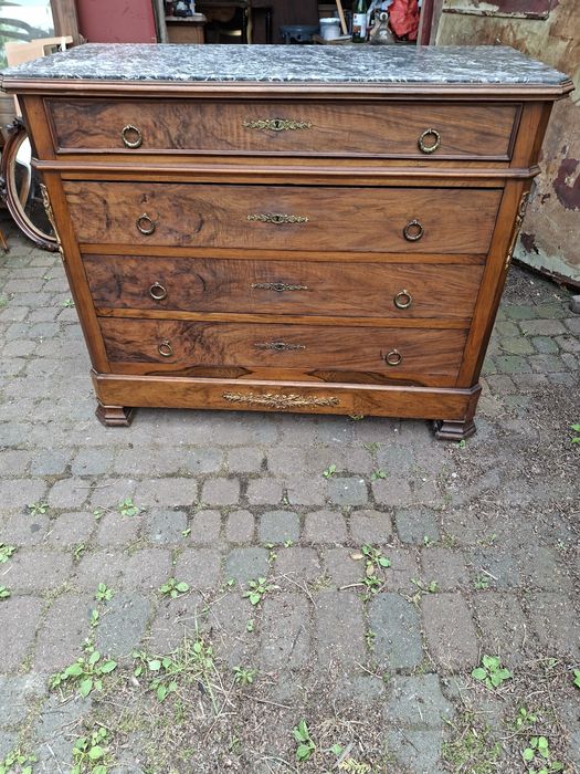 Komoda Empire z epoki XIX wiek