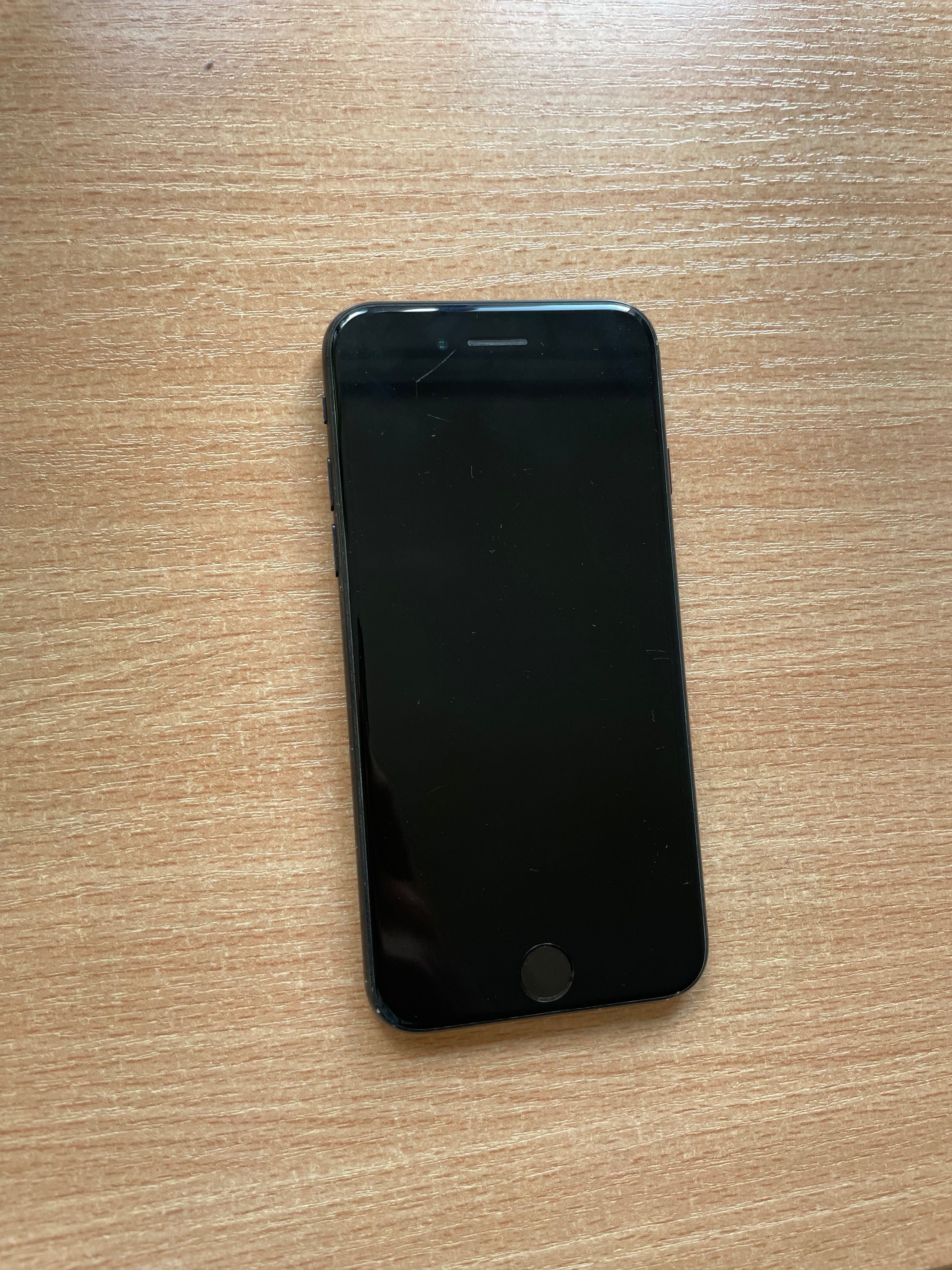 iPhone SE 2020 , stan bardzo dobry doręczenie osobiste