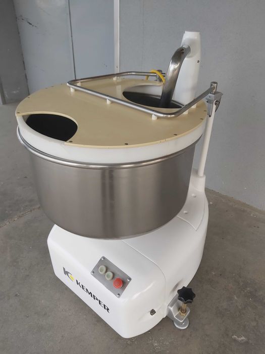 Mieszałka hokejowa KEMPER 120 litrów,po remoncie ,do piekarni