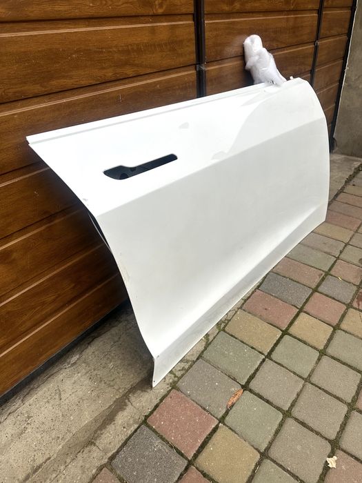 Двері передні праві Tesla Model 3 2017–2023 (в колір) PPSW