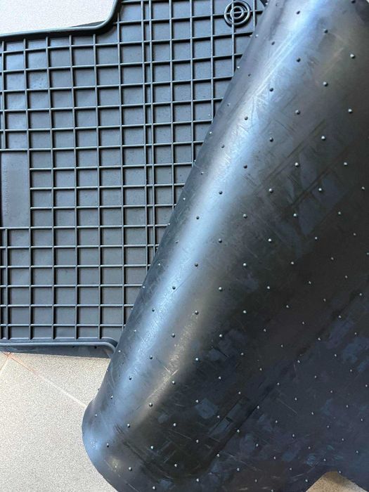 --Коврики в Салон--ПОЛЬША--Frogum Ель торо -на ВСІ АВТО--- КОМПЛЕКТ