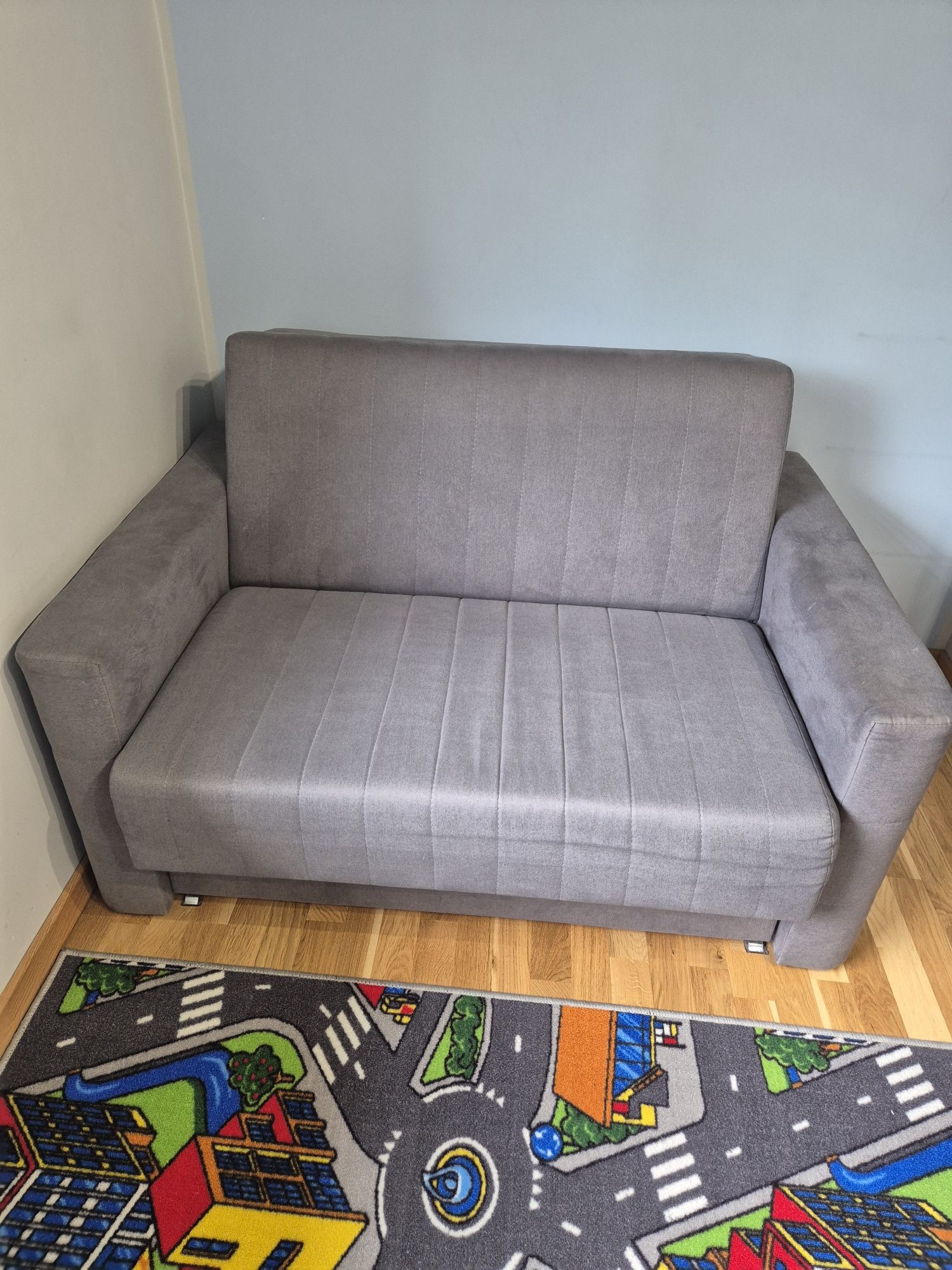 Sofa rozkładana 137 szerokości