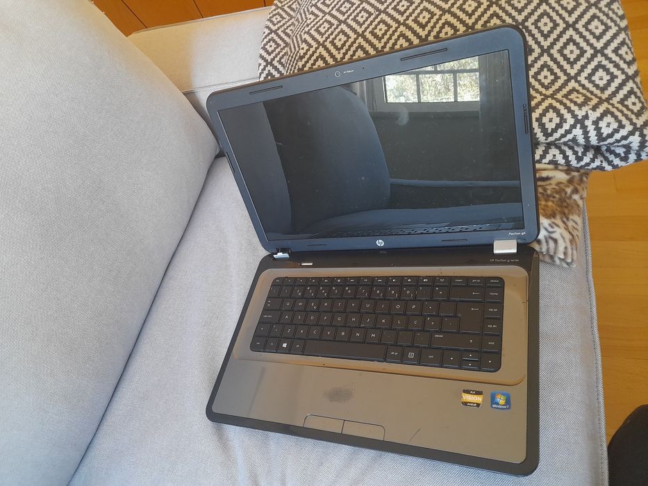 Portátil com algumas teclas avariadas e touch vendo a melhor oferta