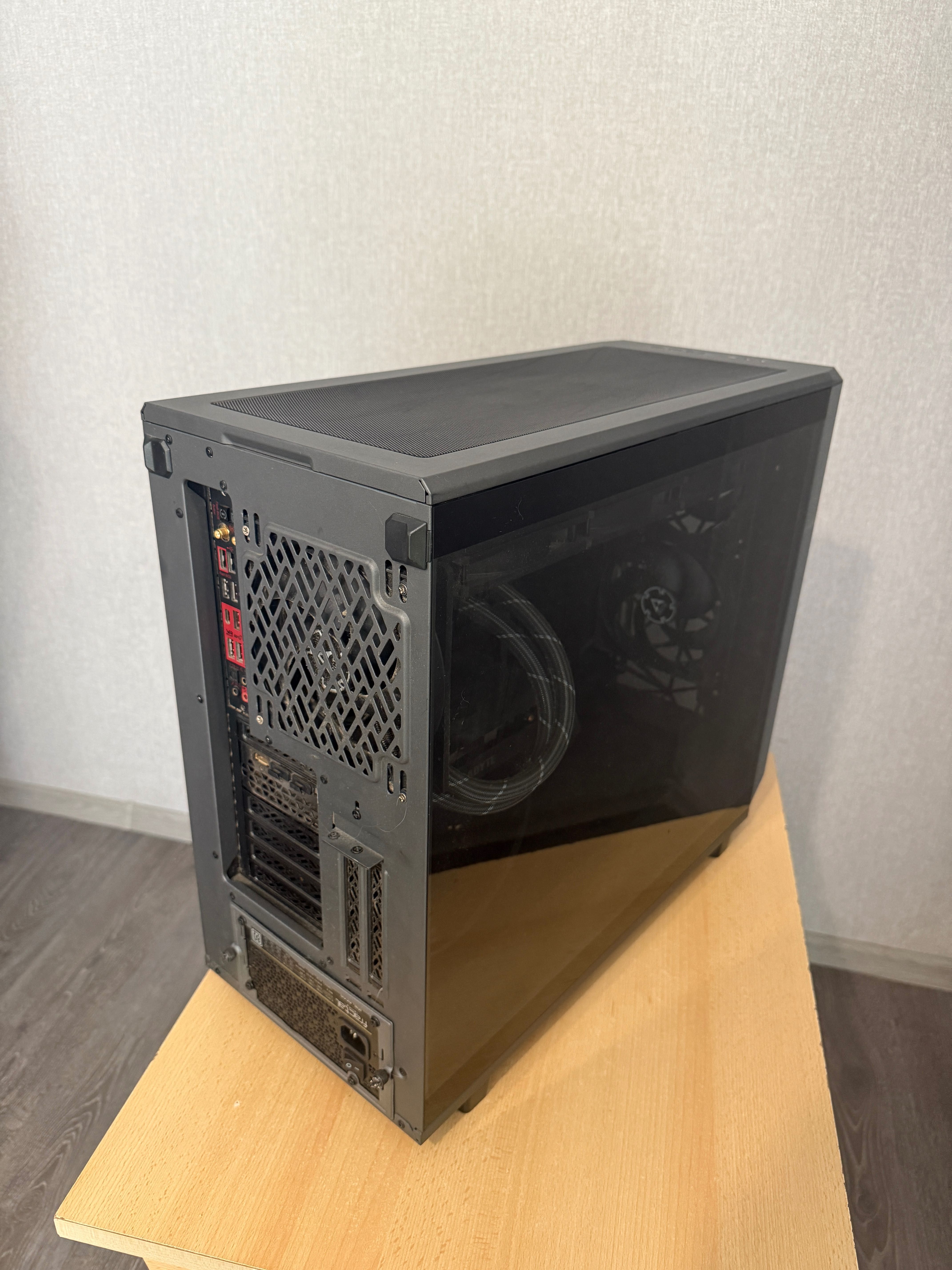 Ryzen 9 3950X + Radeon RX 5500 XT + 64GB DDR4 + SSD 2TB