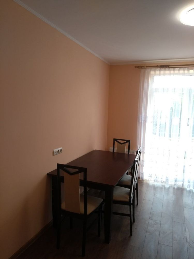 Продаж квартири, вул. Ліська