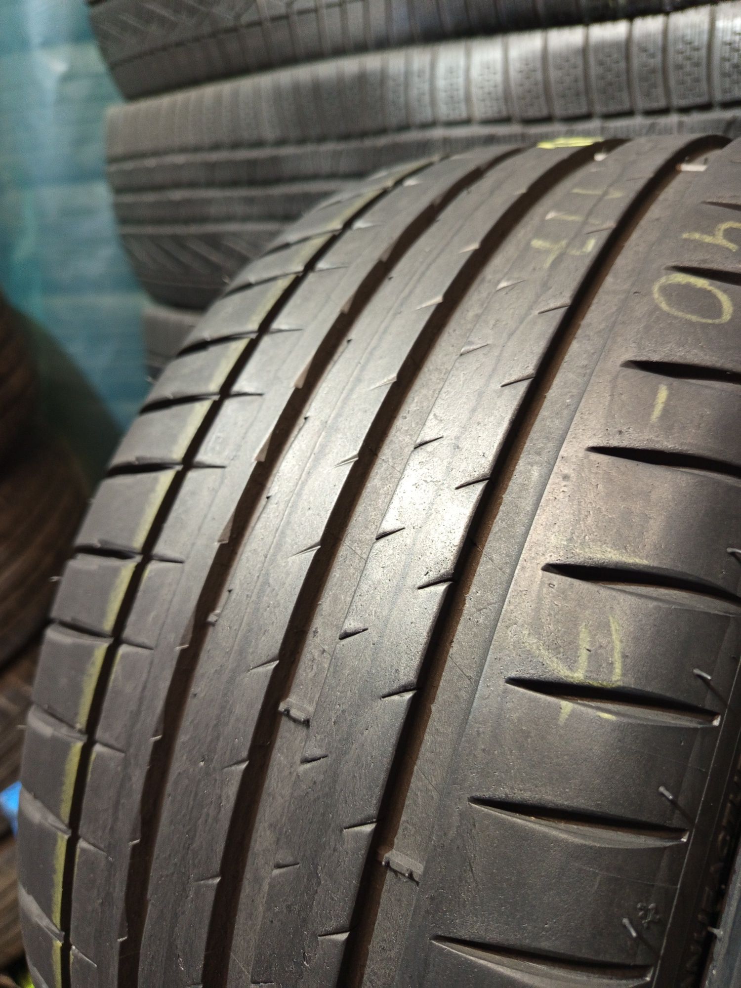 215/40R17 Michelin Pilot Sport 4