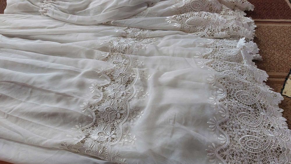 Тюль  2 однакові