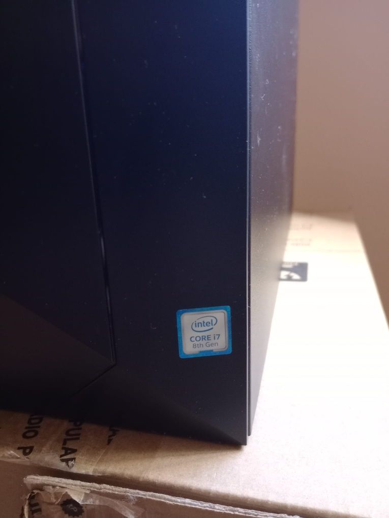 Torre de PC HP Omen Obelisk