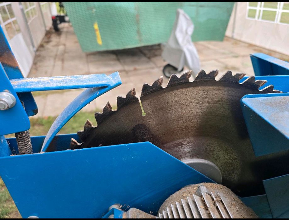 Piła wahadłowa 220V