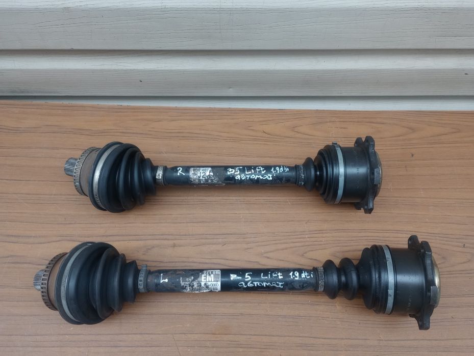 Піввісь Volkswagen Caddy/Golf 4/Skoda Passat B-5/Audi A4/A6/Sharan /T4