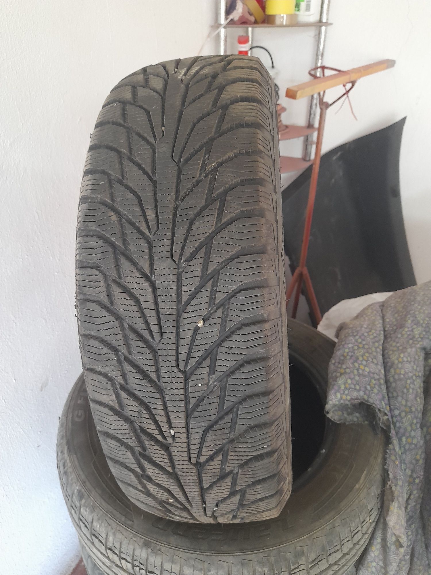 Продам колесо 195/65 r15