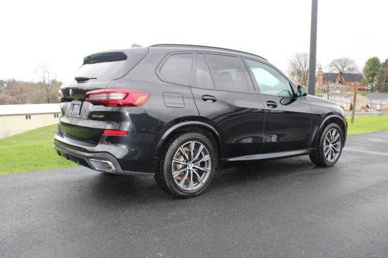 2020   BMW    X5