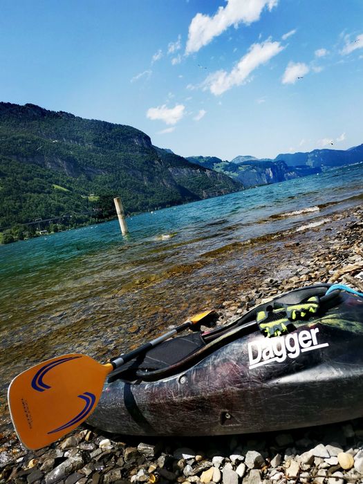 Canoa usada pouco uso