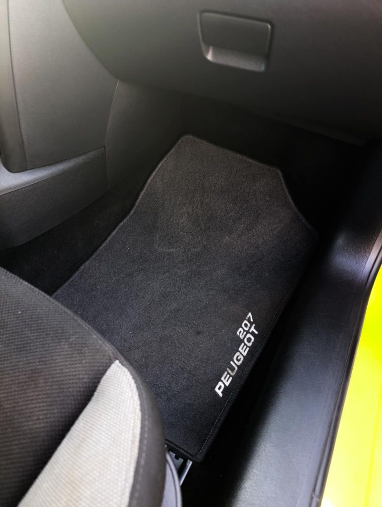 Sprzedam Peugot 207