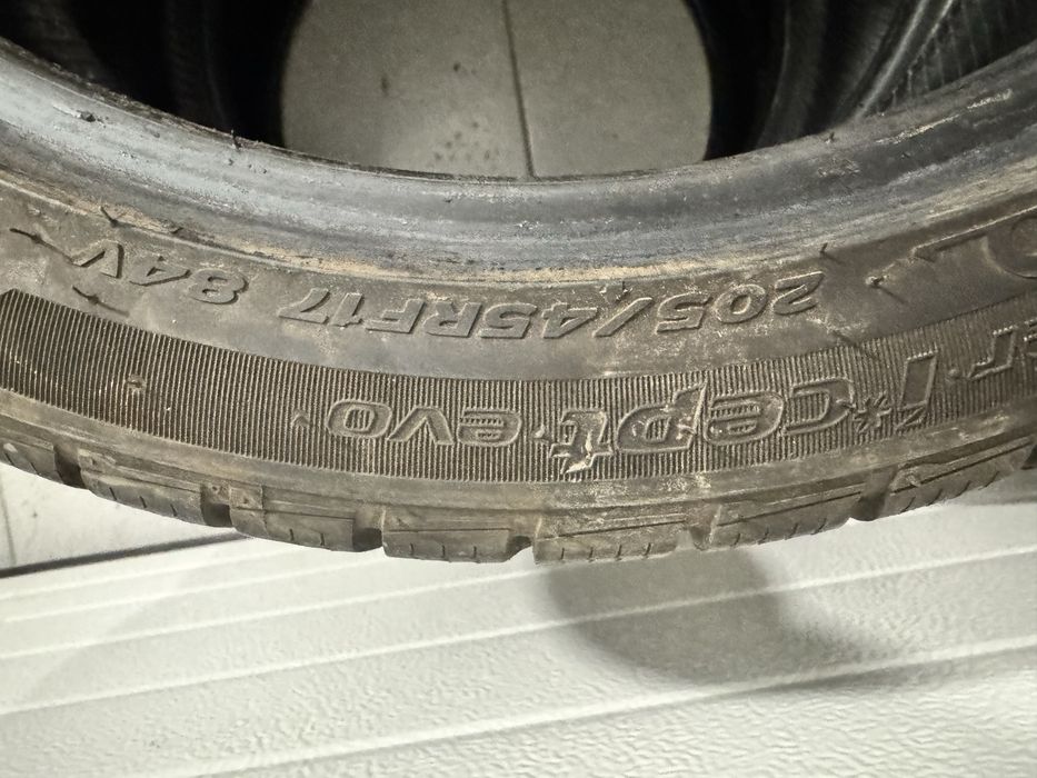Opony Hankook zimowe 205/45/17 Iceptevo W310 runflat 2021