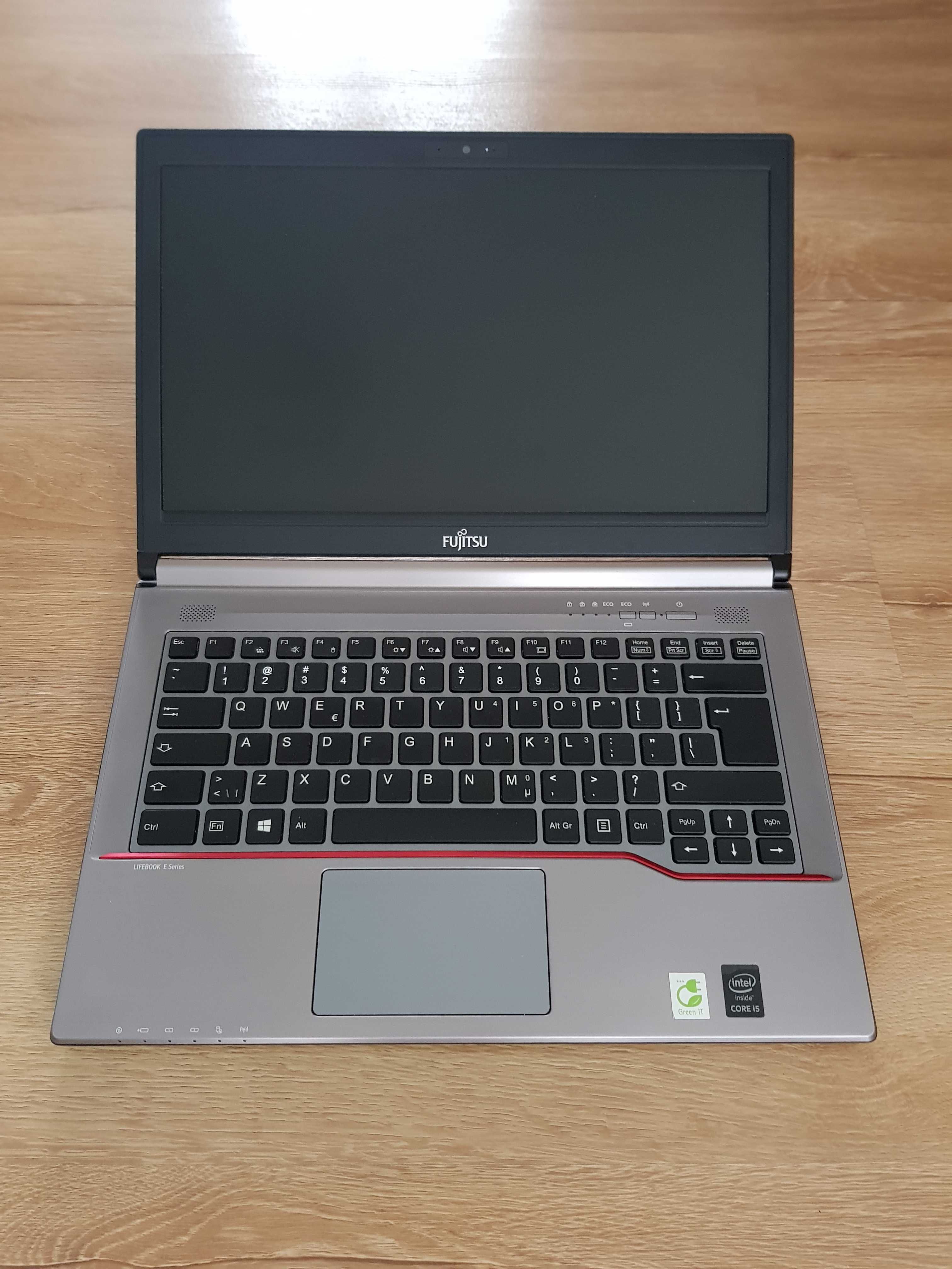 Laptop Fujitsu LIFEBOOK E Series / i5 / 8 GB RAM / Win 10 Pro