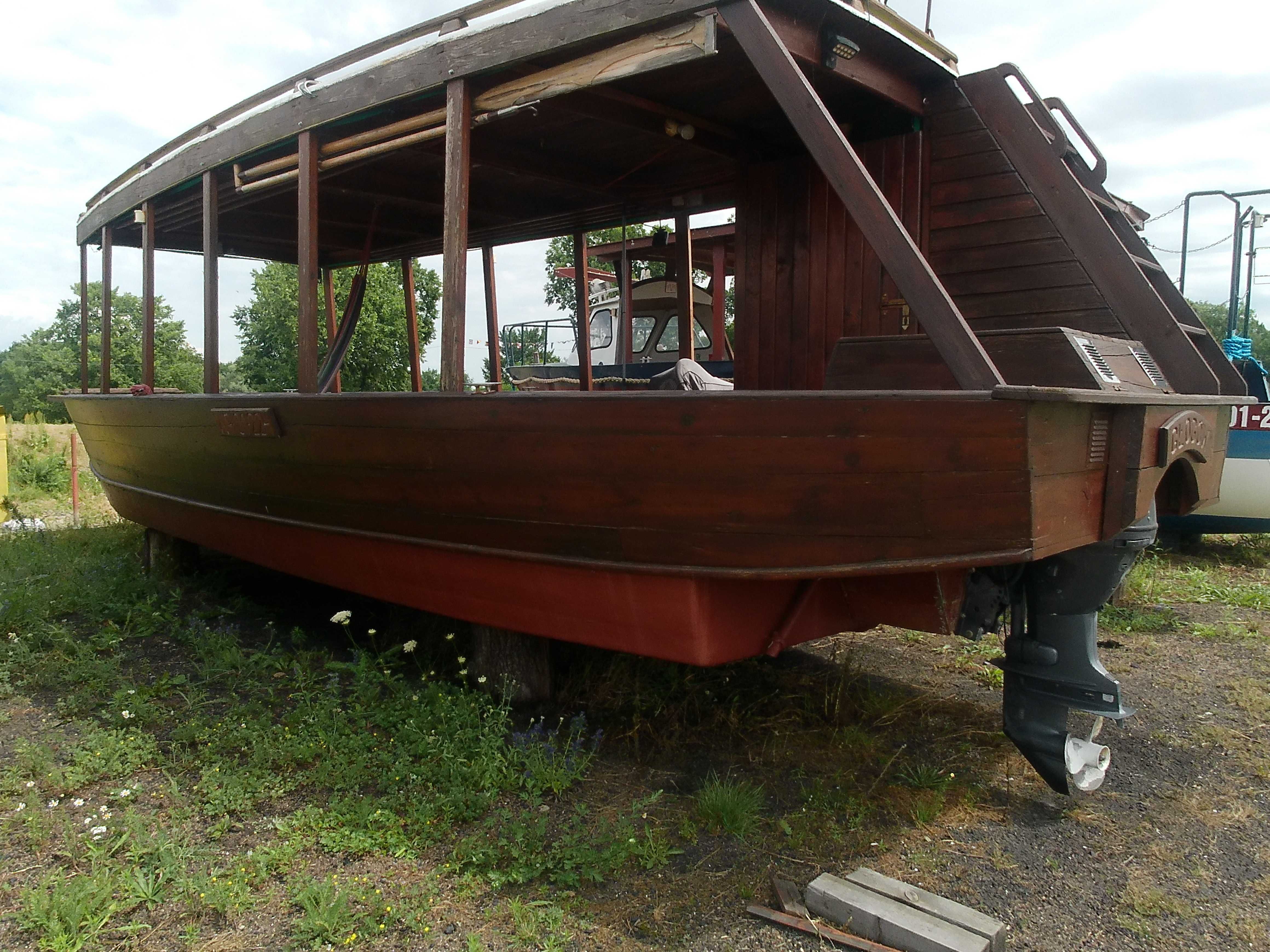 Mały statek, łódź motorowa, galar,szkuta