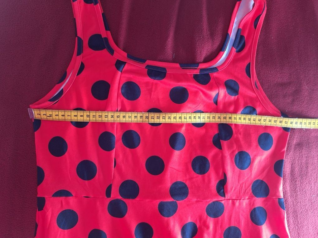 Nowa sukienka w grochy. XL