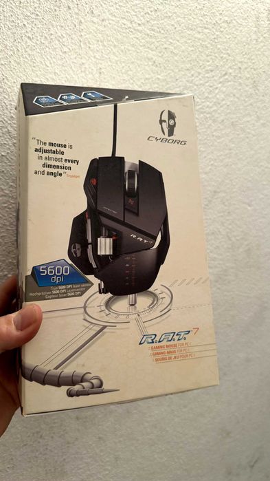 Caixas Beats by Dr.Dre + Rato Cyborg R.A.T.
