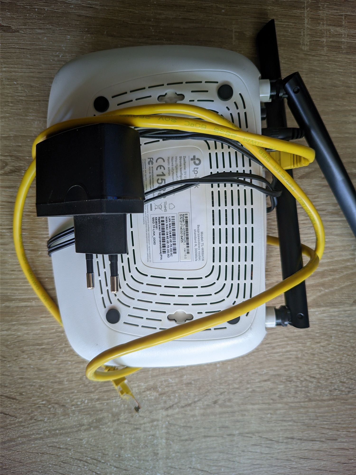 Router TP-link WR841N