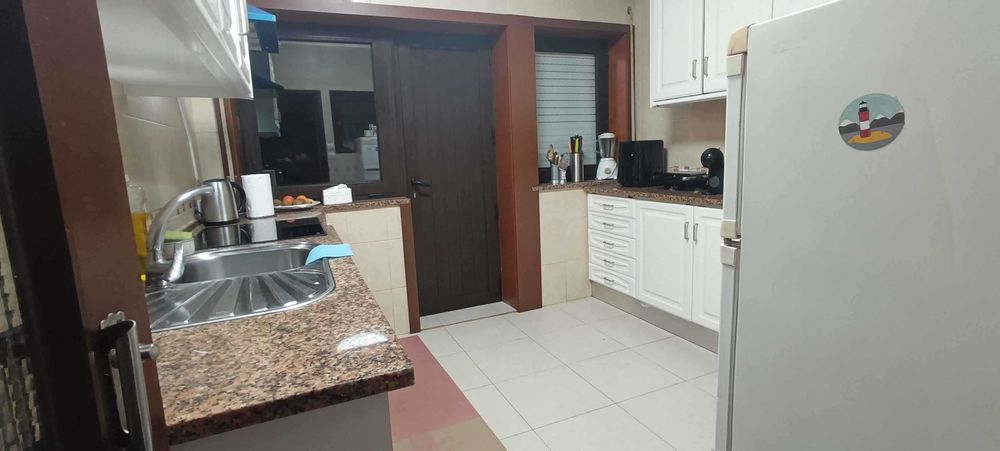 Quarto individual perto da praia com serviços incluídos em Gaia-Porto