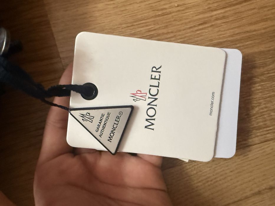 Moncler maya size 4