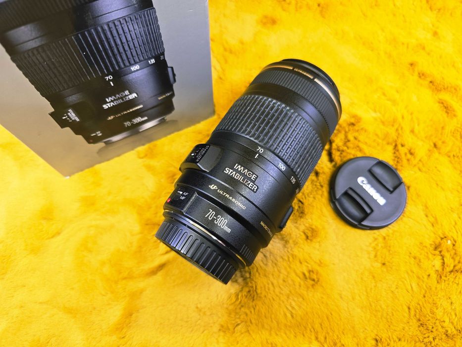 Об'єктив Canon EF 70-300mm f/4-5-6 IS USM - універсальний телезум!