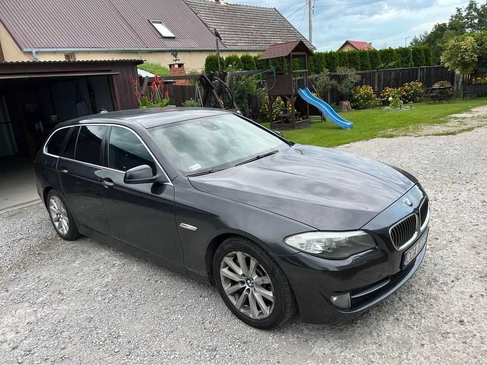 Sprzedam BMW F11 530d 2010 rok  FILMIK