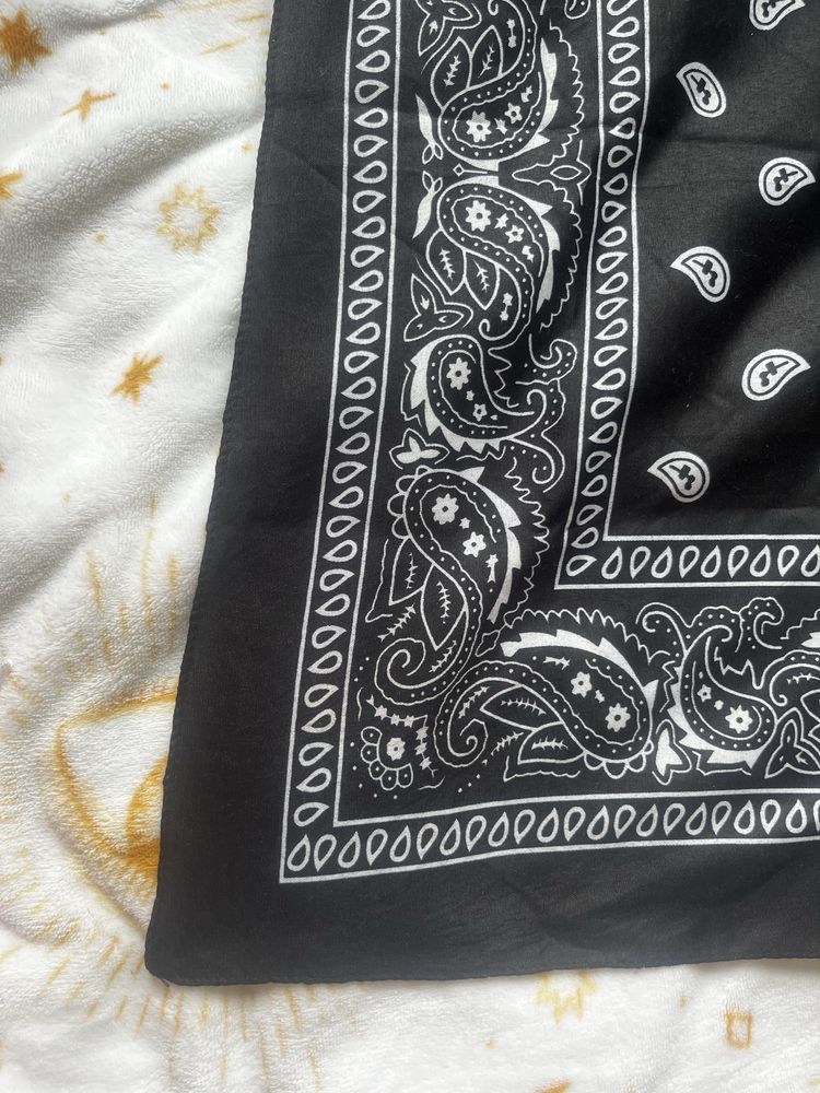 Kwadratowa bandana