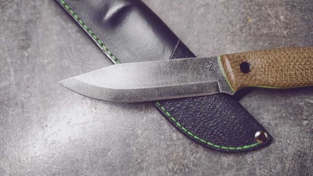 Nóż ZZ Custom, UNIVERSAL 2.0, 50HF, Glow in the dark