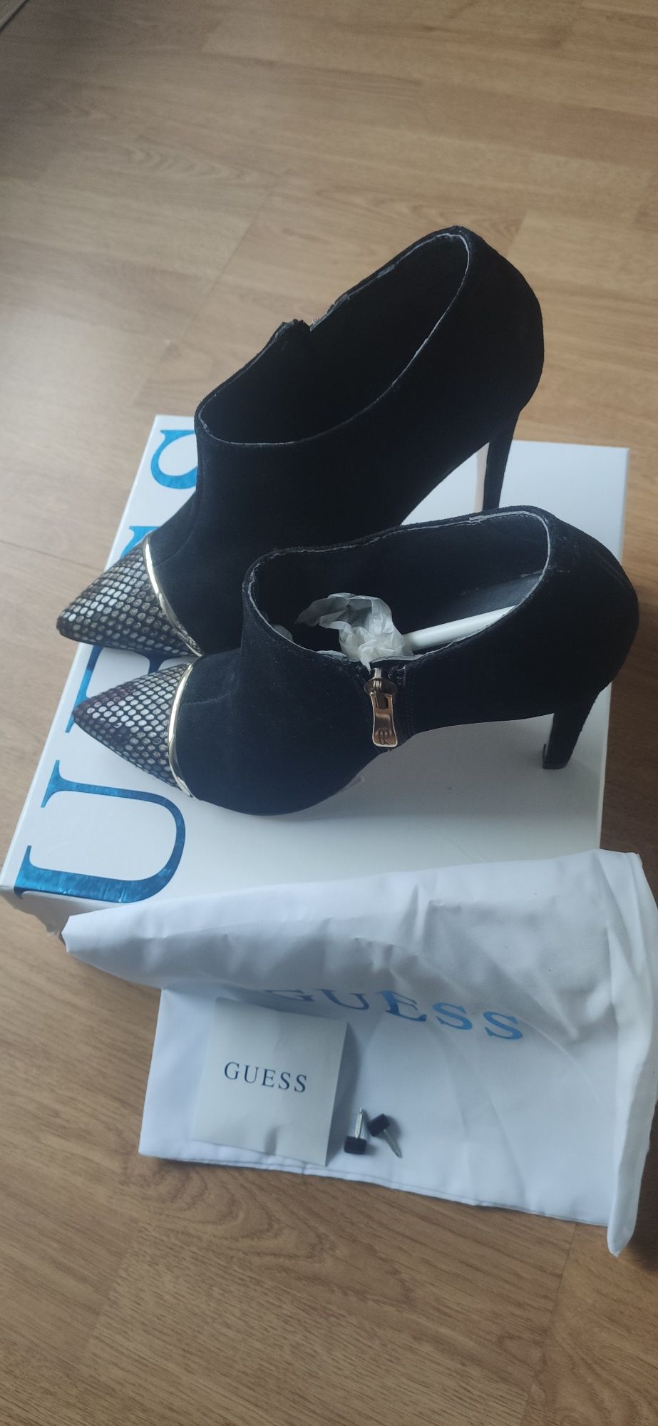 Sapatos senhora Guess