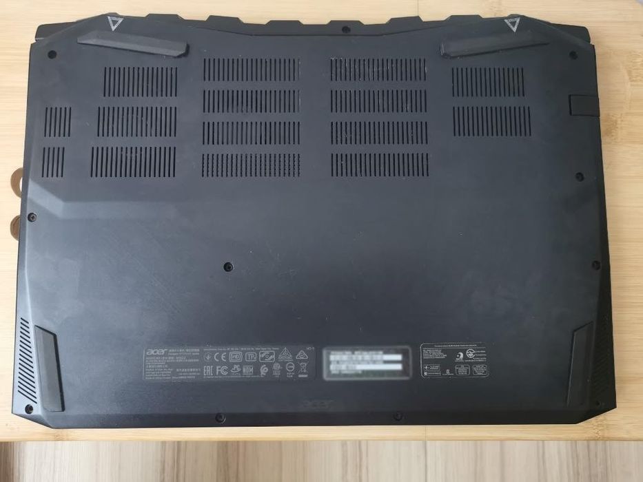 Acer Predator Triton 300 PT315-51, i7-9750H, GTX1650, 1TB M2, 24GB RAM