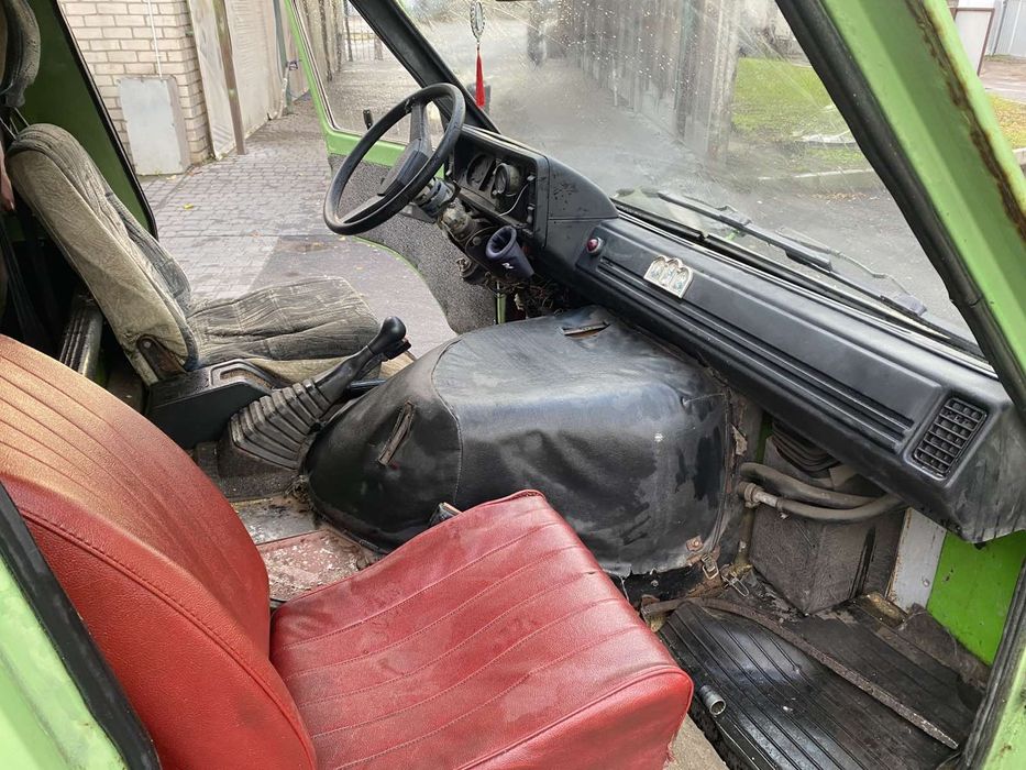 Мікроавтобус пасажир РАФ , на ходу, на ГАЗу, з документами порядок