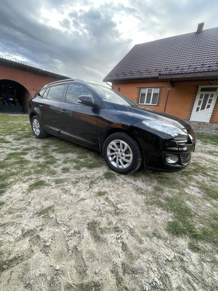 Продам рено меган 2012 р