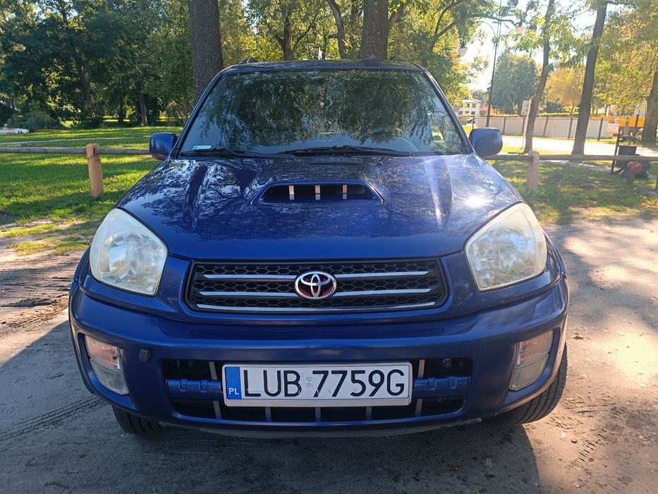 Toyota RAV4 z napędem 4x4 doinwestowana