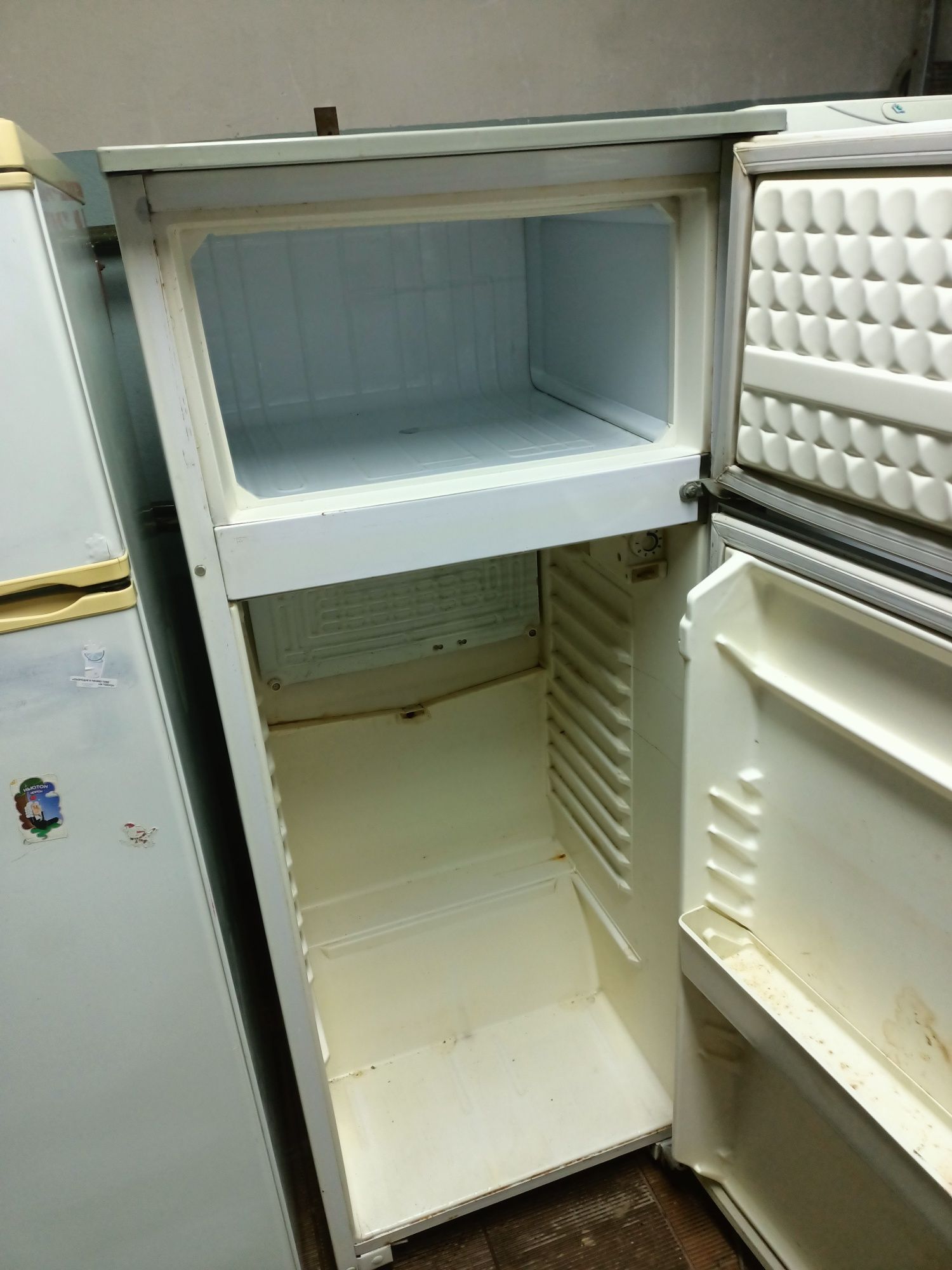 Холодильники под востановление