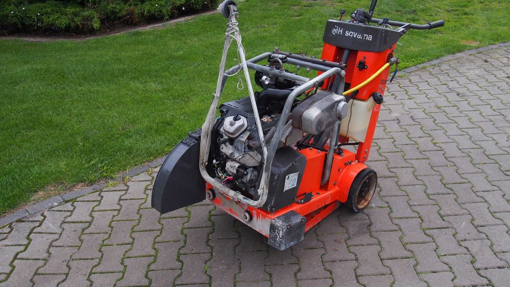 Husqvarna FS 524  honda przecinarka pila do betonu asfaltu  samojezdna