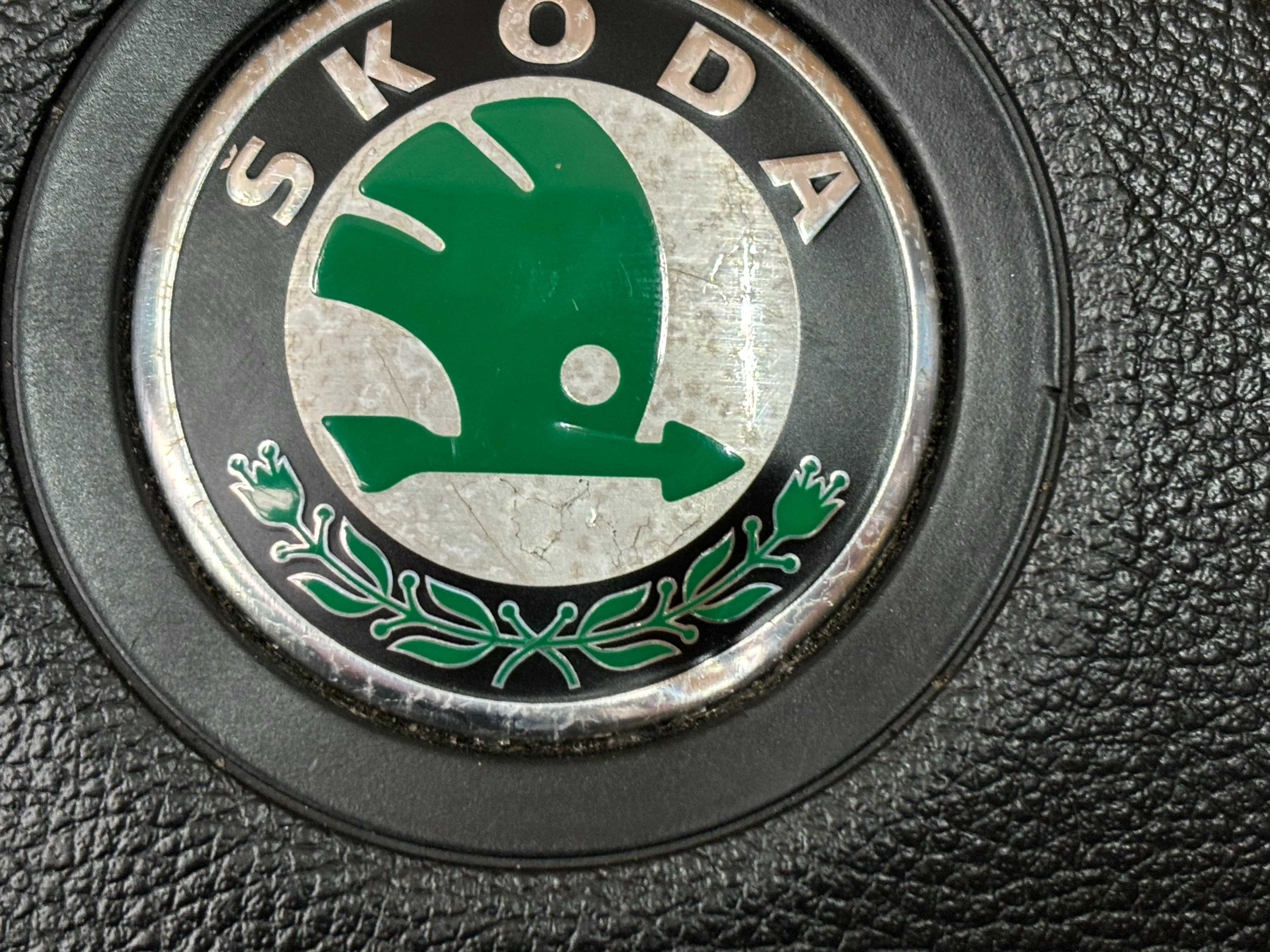 Airbag poduszka powietrzna kierowcy Skoda Octavia II RS