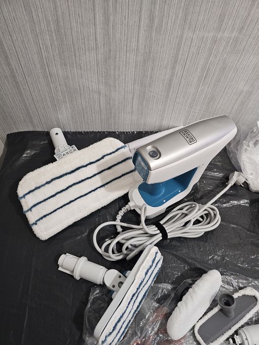 Парова миюча швабра Black Decker