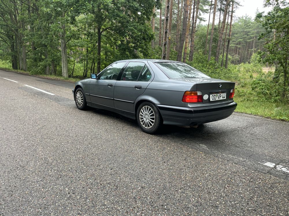Bmw e36 318 niski przebieg 140tys km klasyk