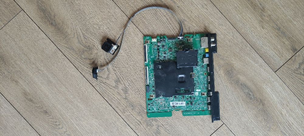 Płyta główna i tunery