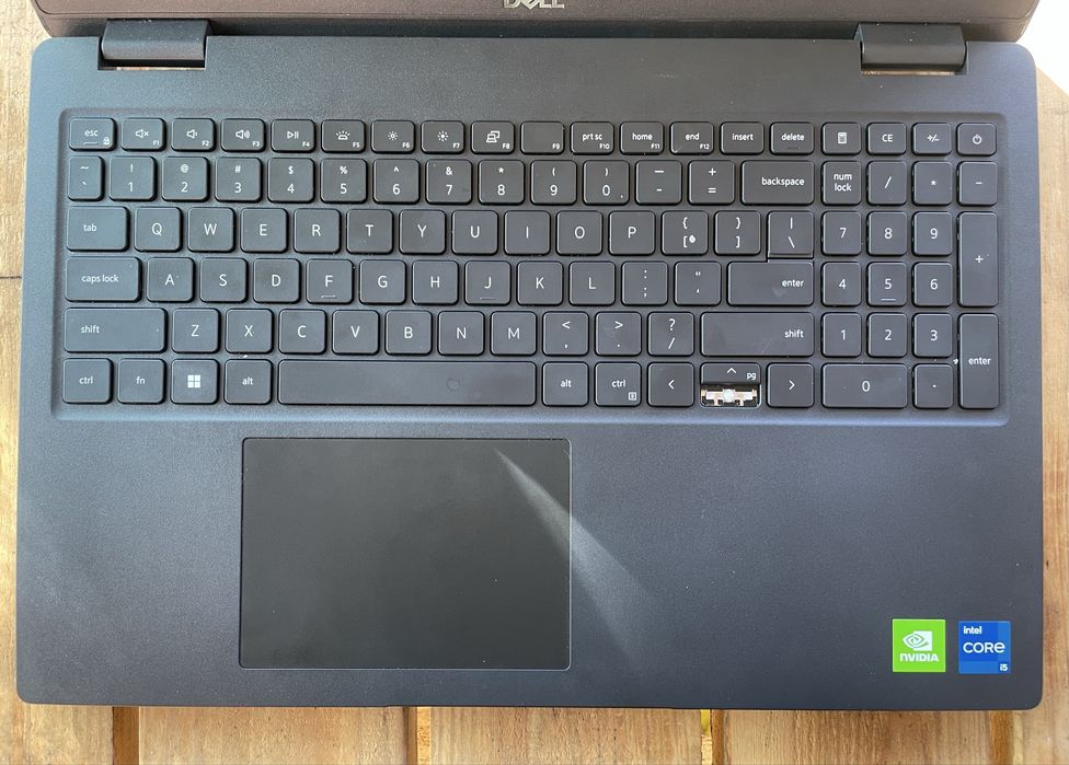 Dell Latitude 3520 | i5-1155G7 | MX350 | 8GB | 256GB NVMe | FHD IPS
