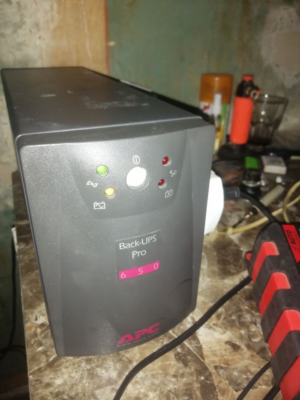 Безперебійник BACK-UPS PRO 650SI