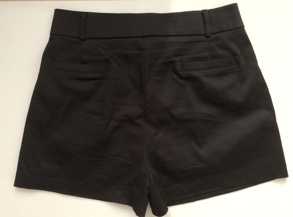 Eleganckie spodenki z wysokim stanem L / XL