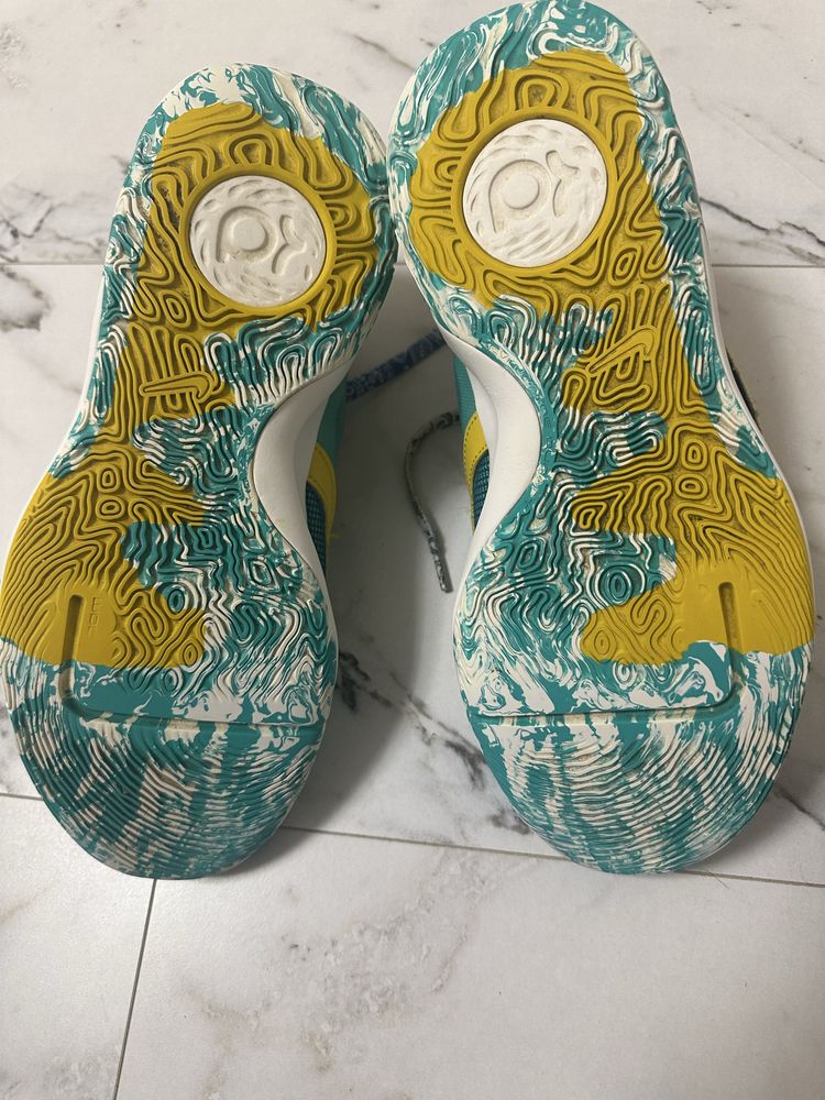 Nike Kd trey x5.