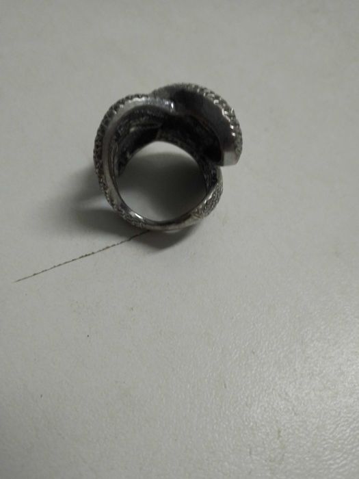 Anel prateado número 18