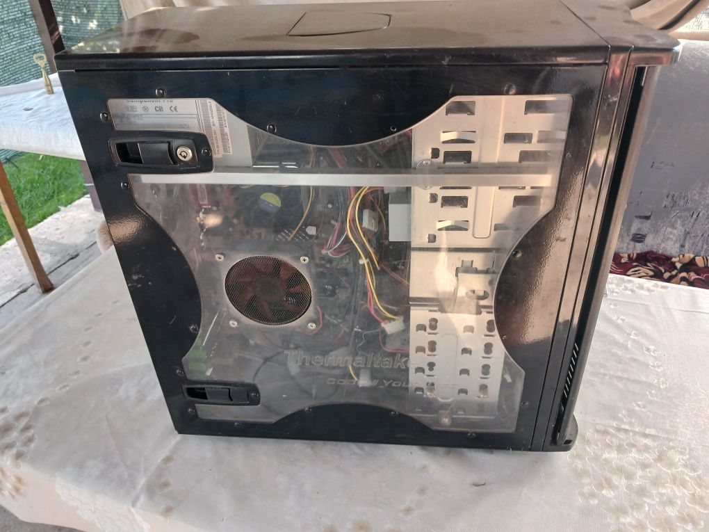 Корпус Thermaltake Tsunami
