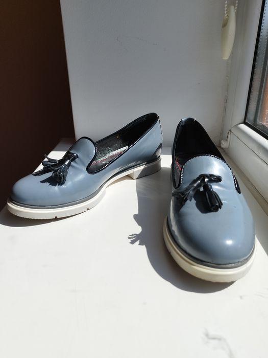 Лофери, туфлі жіночі