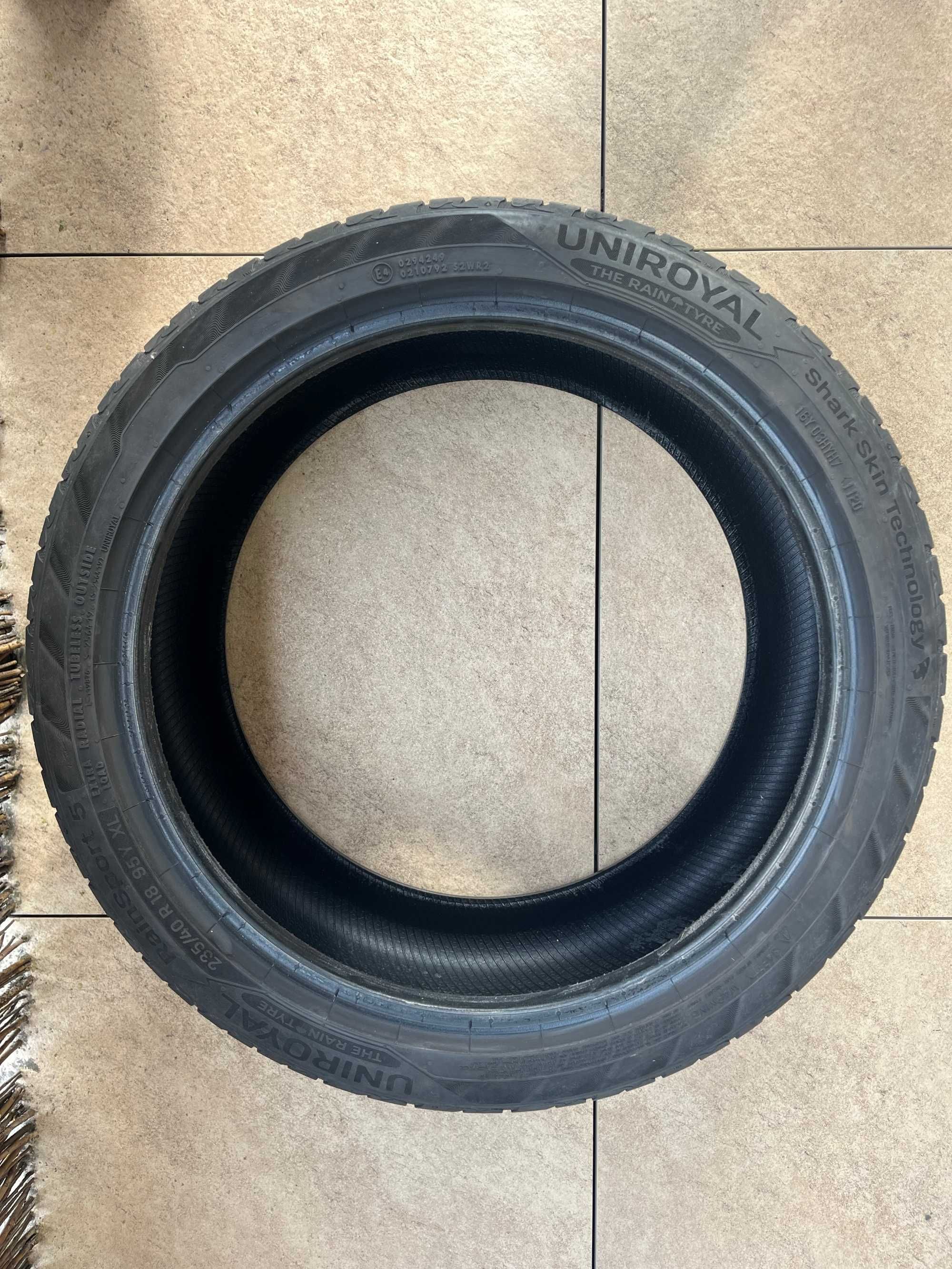 Opony Uniroyal RainSport5 235/40R18